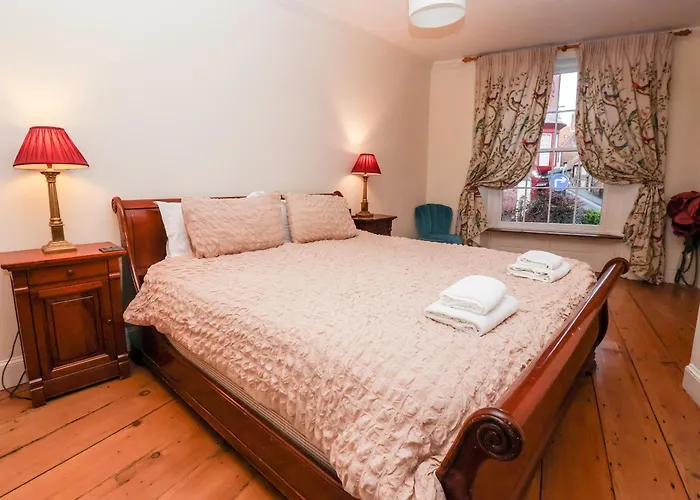 Trillo House * ウィットビー