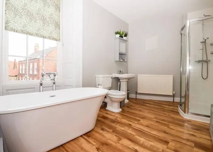 Trillo House * ウィットビー