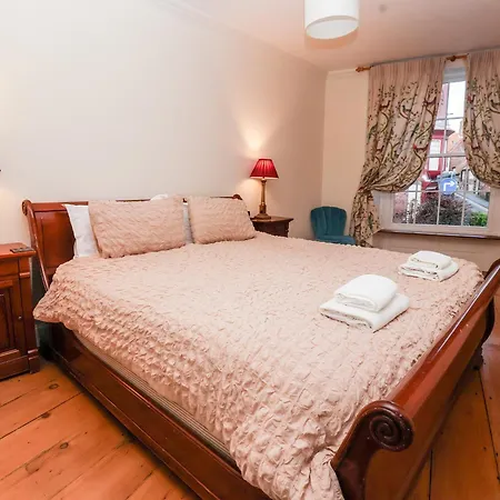 Trillo House * Whitby